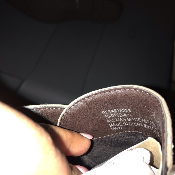 Booties Size 9WW (Plus Size) - Picture 5 of 6